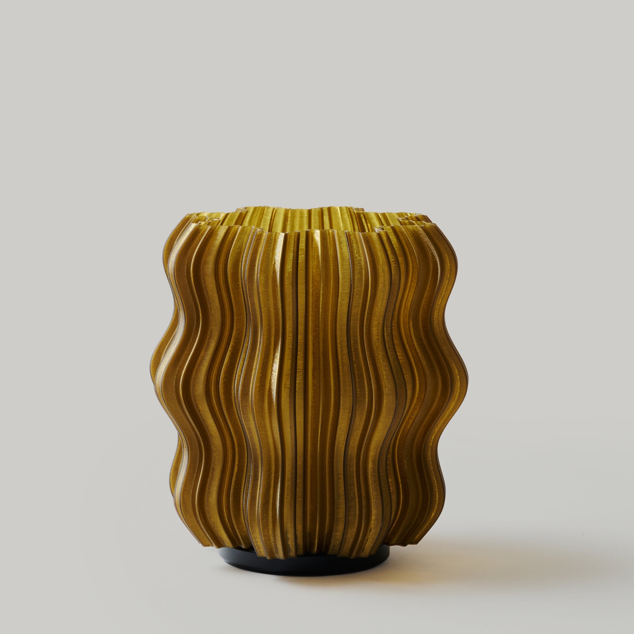 Cordless Mini Wavy Lamp in Olive Oil finish turned off