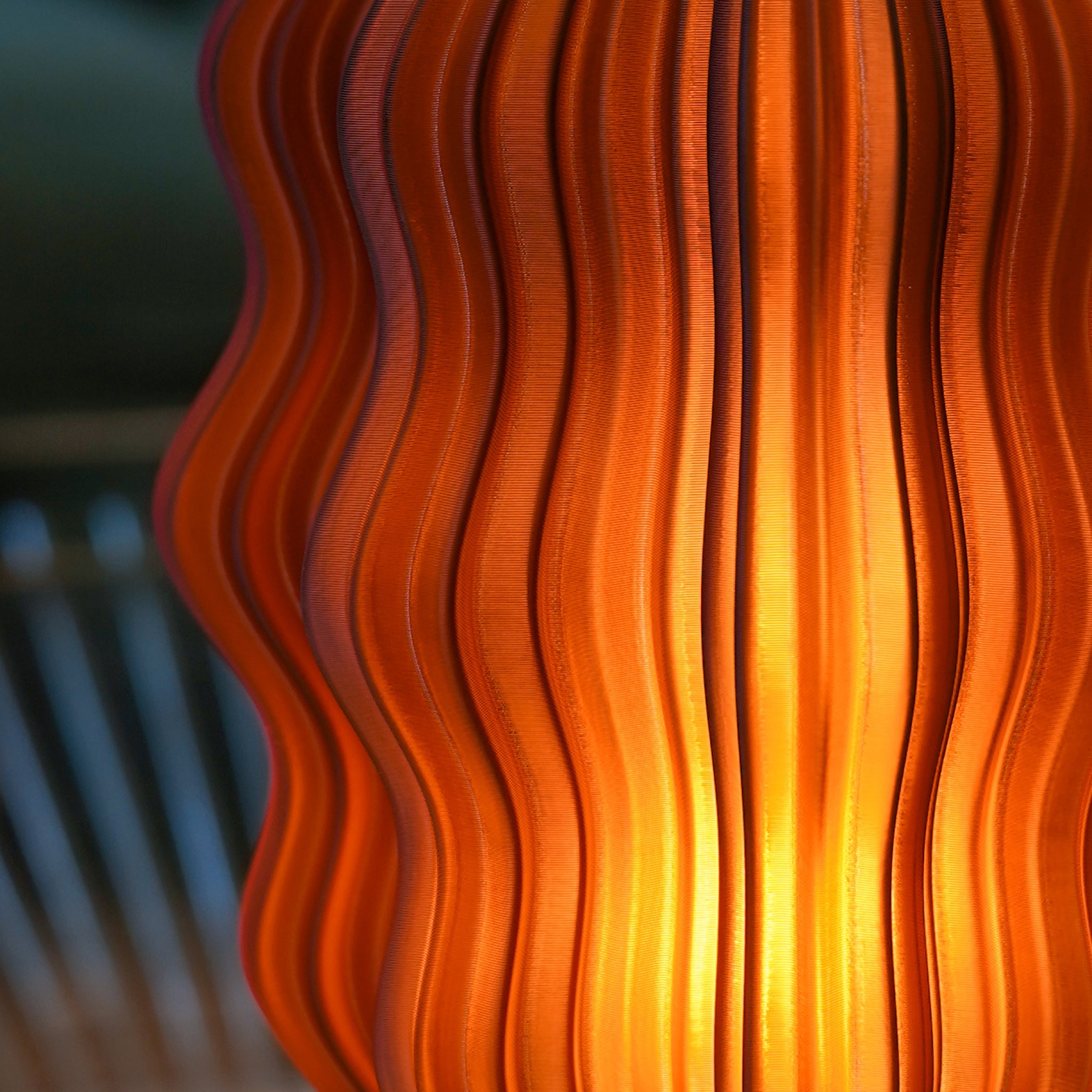 Amber Cordless Mini Wavy Lamp detail view